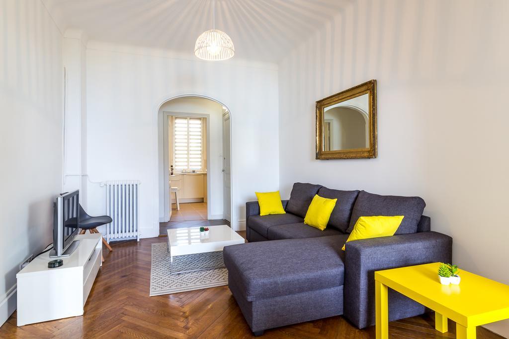 Beautiful Apartment By The Sea Front Niza Exterior foto