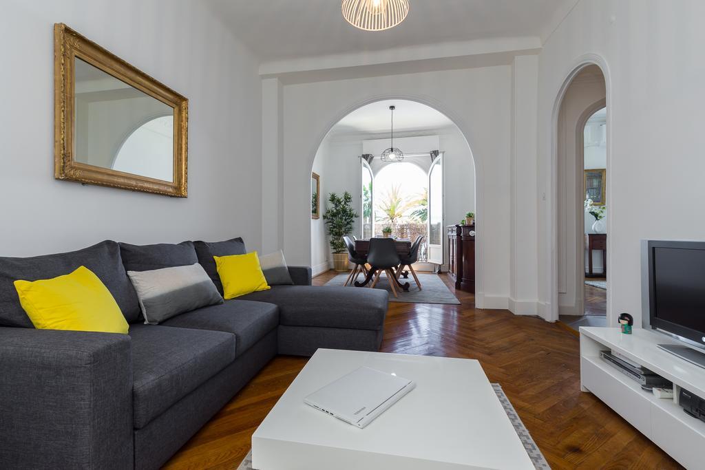 Beautiful Apartment By The Sea Front Niza Exterior foto