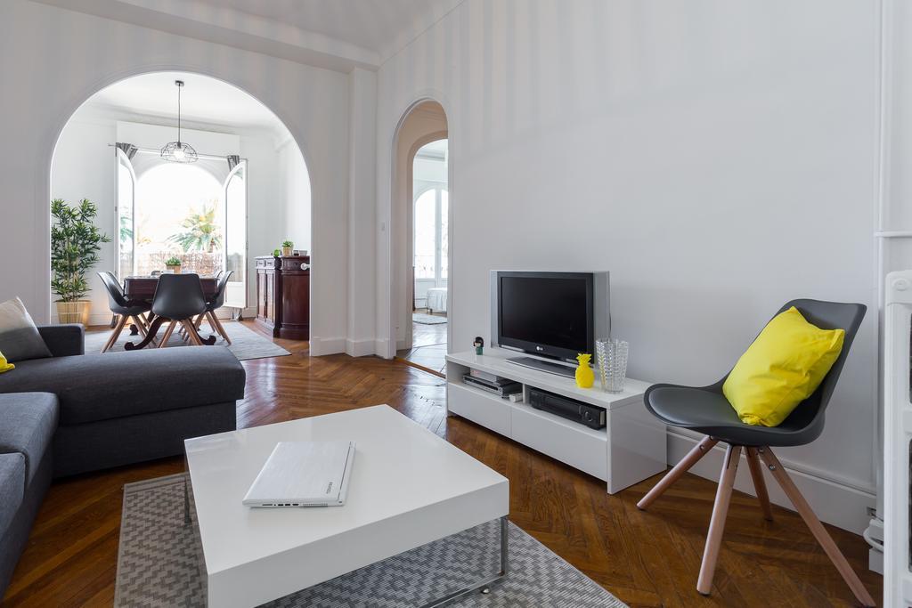 Beautiful Apartment By The Sea Front Niza Exterior foto